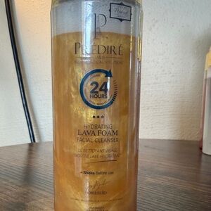 Predire Hydrating Lava Foam Facial Cleanser - Gold